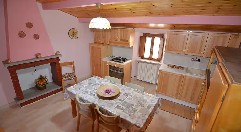 Leilighet i Petrella Guidi