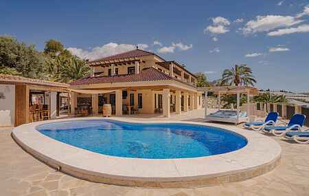 Holiday home in Bolulla