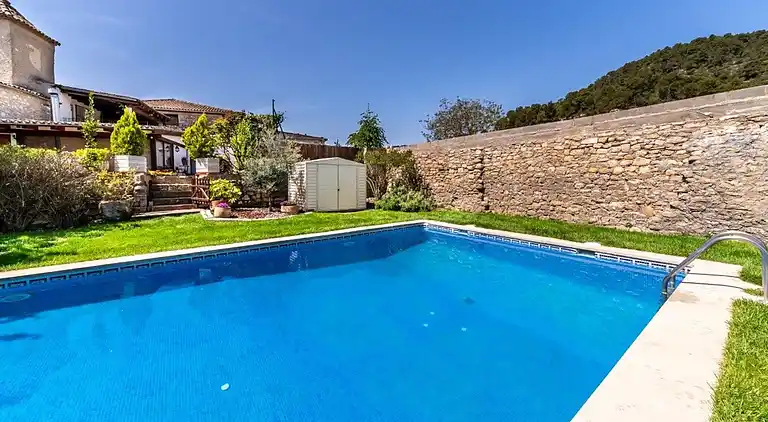 Cottage in Argençola