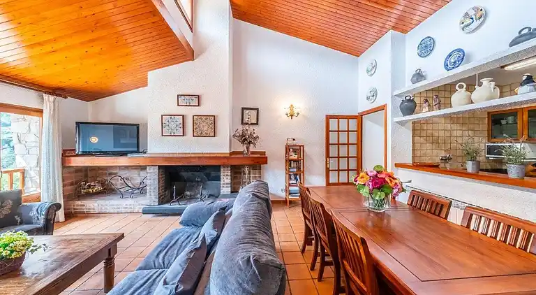 Cottage in Argençola