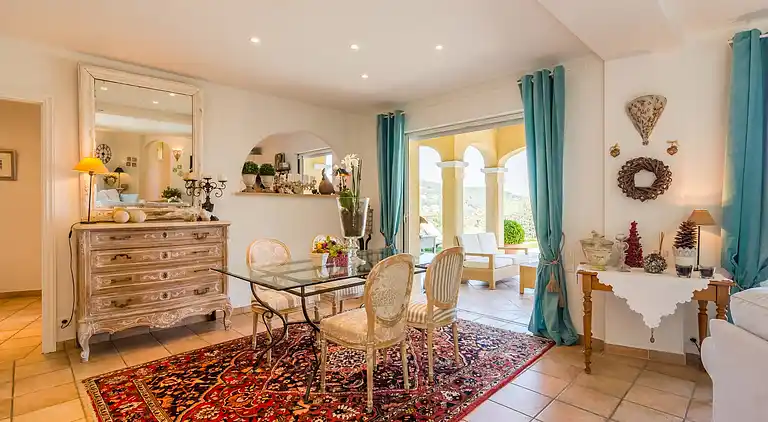 Villa in La Roquette-sur-Siagne