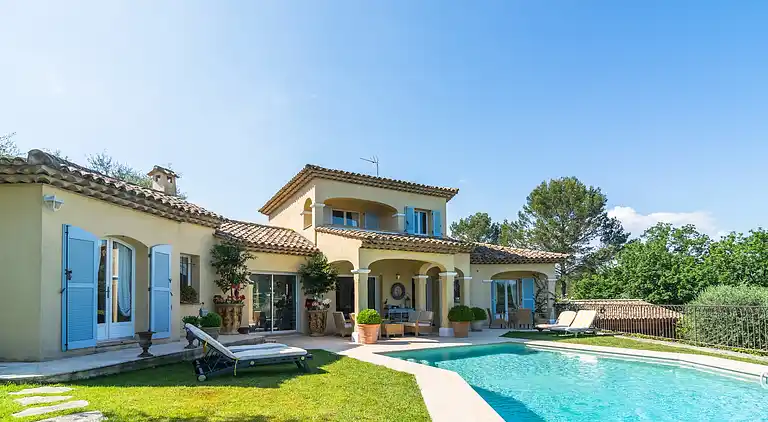 Villa in La Roquette-sur-Siagne