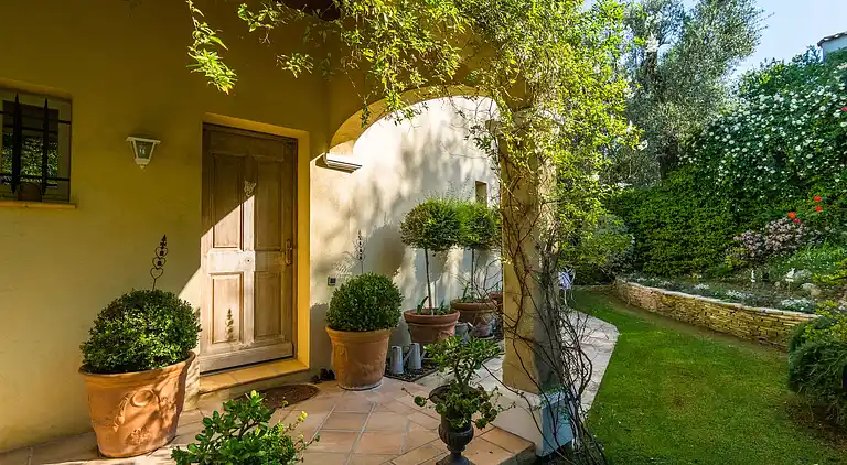 Villa in La Roquette-sur-Siagne