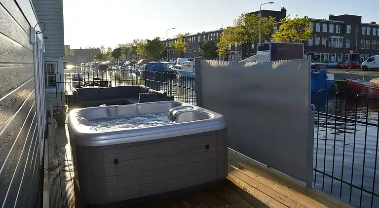 Holiday home in Escamp