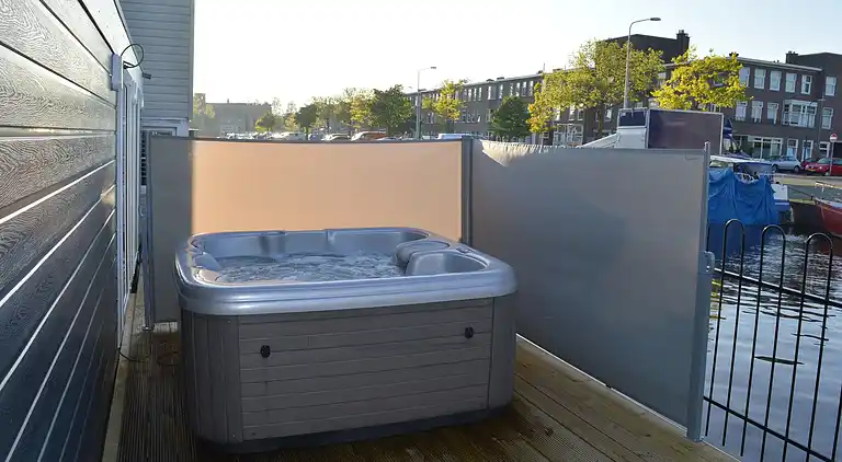 Holiday home in Escamp