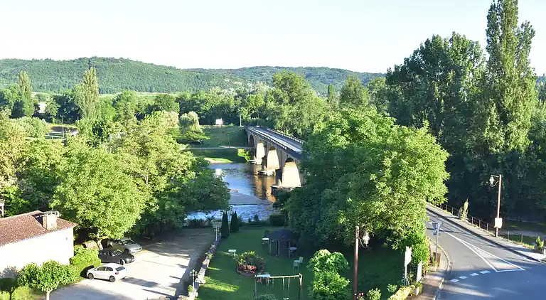 Holiday home in Saint-Crépin-et-Carlucet