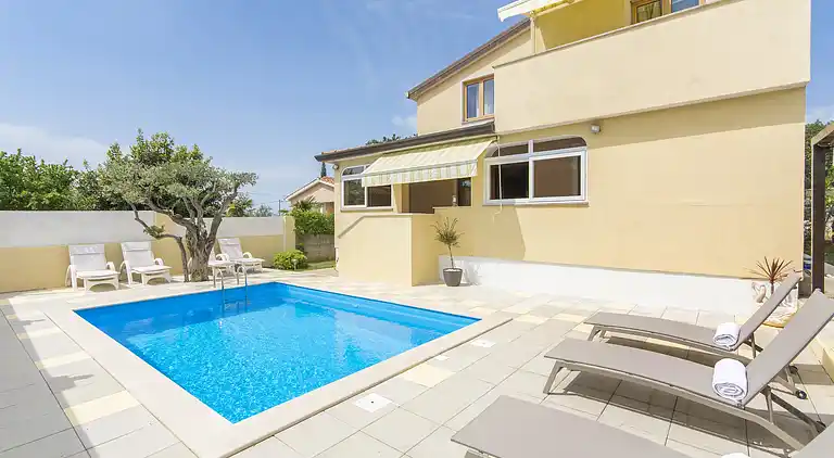 Ferielejlighed i Rošini