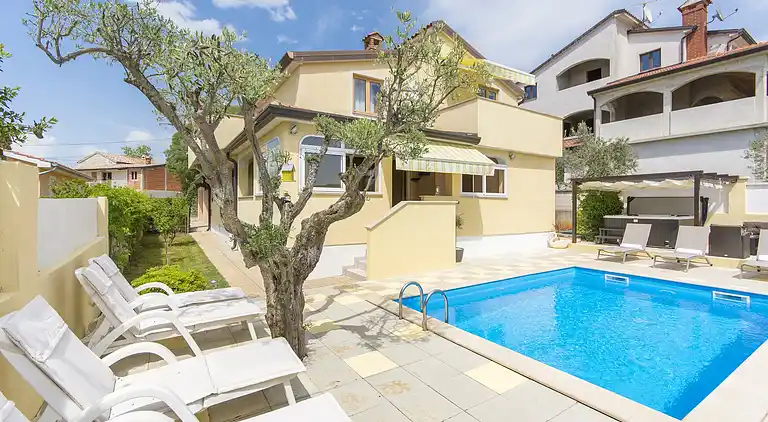 Ferielejlighed i Rošini