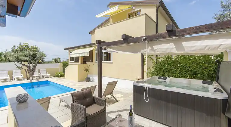 Ferielejlighed i Rošini