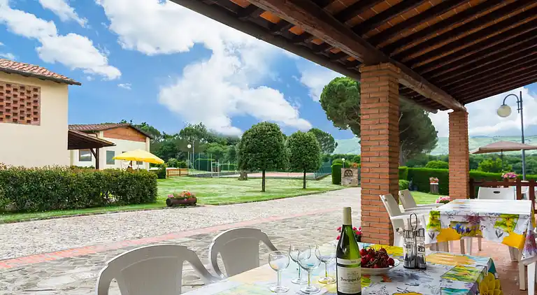 Farm house in Bucine