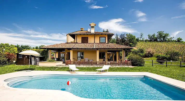 Farm house in Santa Maria della Versa