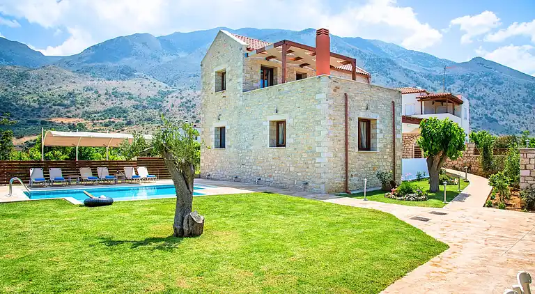 Villa in Kavallos