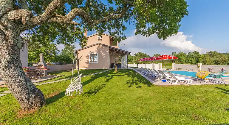 Landhaus in Brečevići