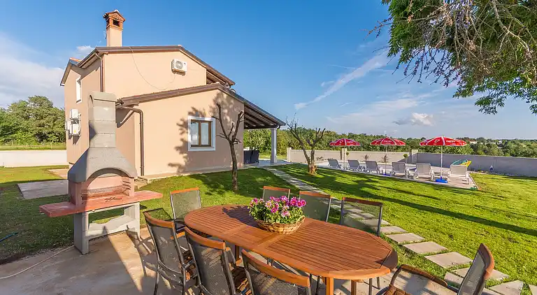 Landhaus in Brečevići