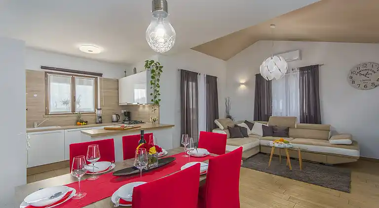 Landhaus in Brečevići