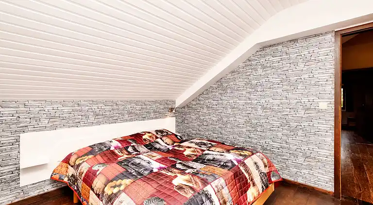 Holiday home in Menil