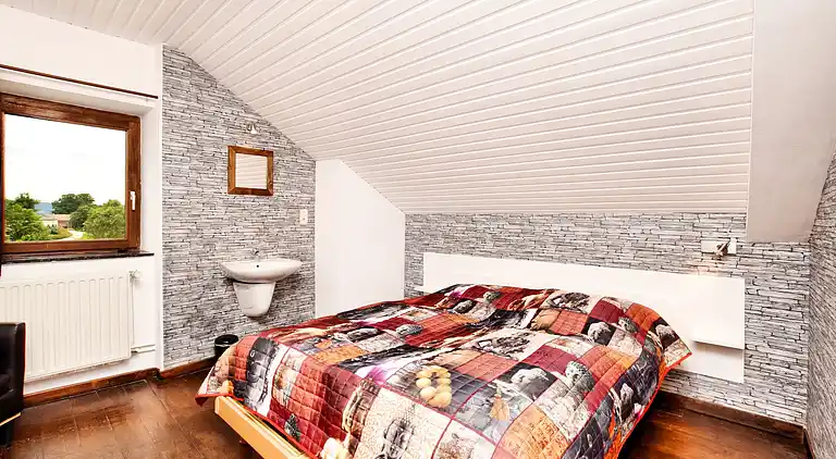 Holiday home in Menil