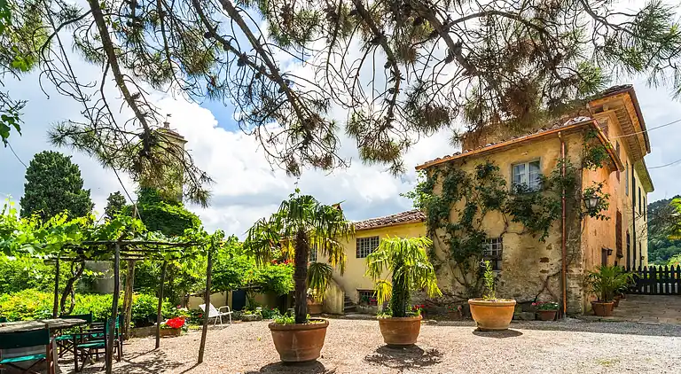 Farm house in Carmignano