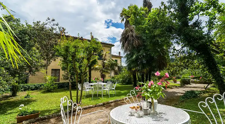 Farm house in Carmignano