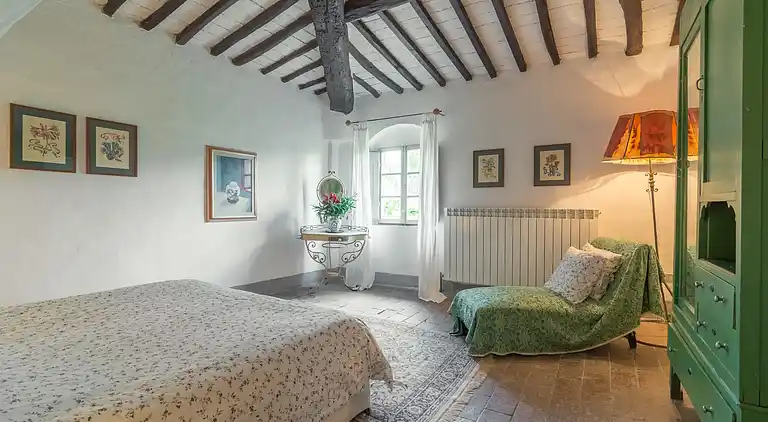 Farm house in Carmignano