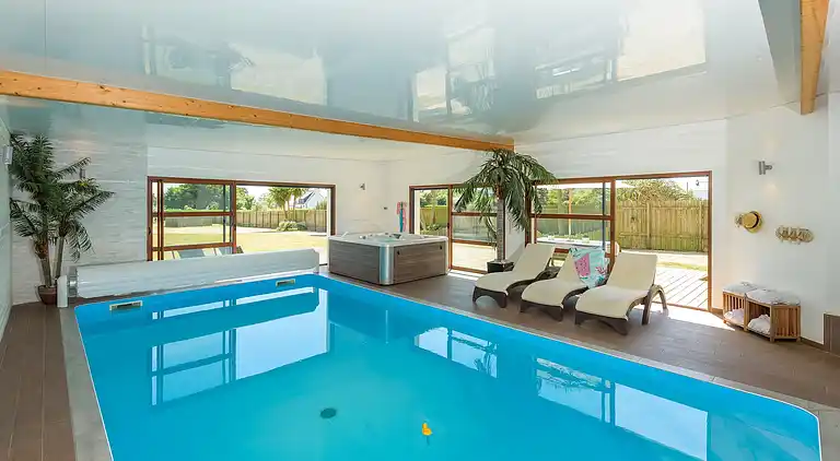 Villa in Plounéour-Trez