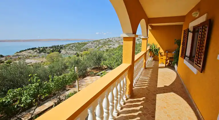 Appartement in Tribanj