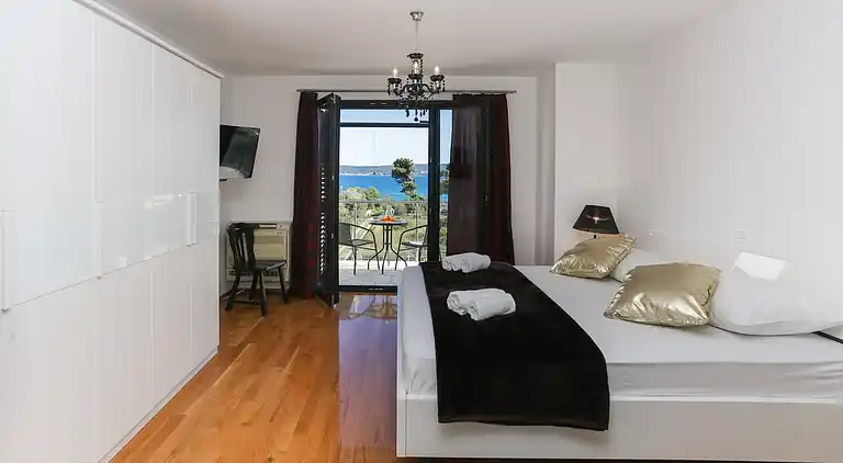 Villa i Kaštel Stari