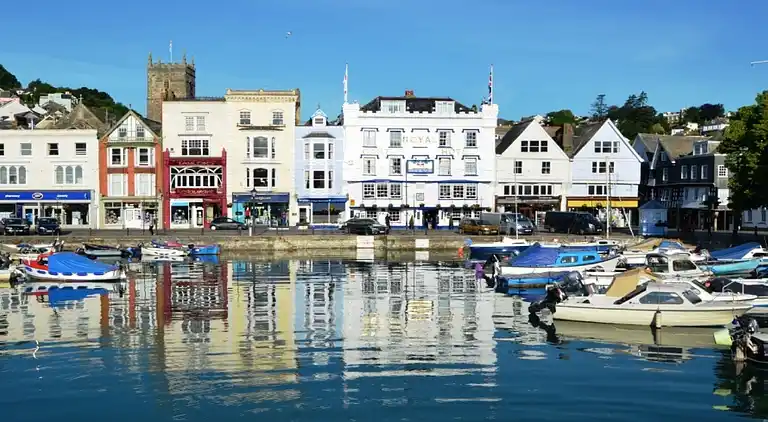 Apartment in Dartmouth