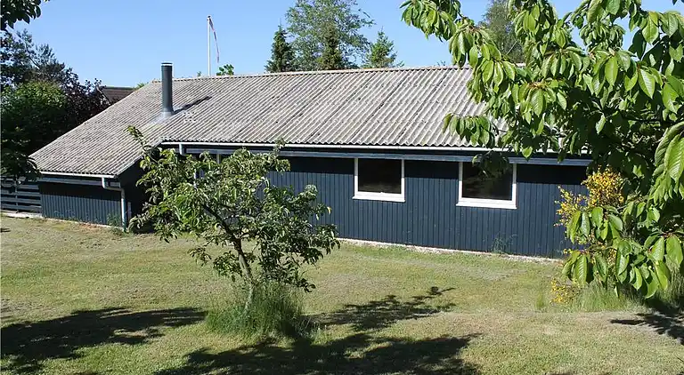 Sommerhus ved Øer Strand
