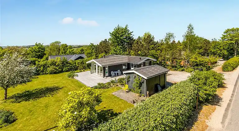 Sommerhus ved Følle Strand