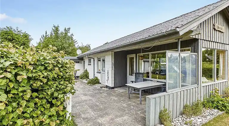 Semesterbostad vid Saksild Strand