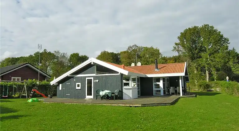 Sommerhus ved Pøt Strandby