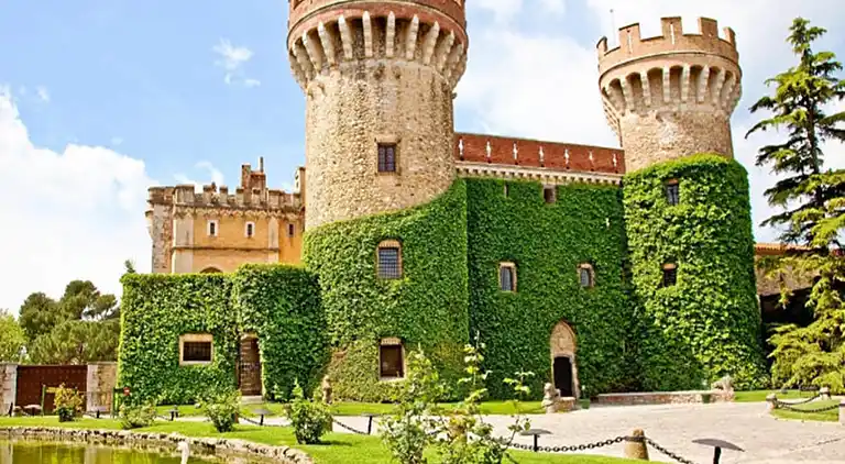 Manor house in Garriguella