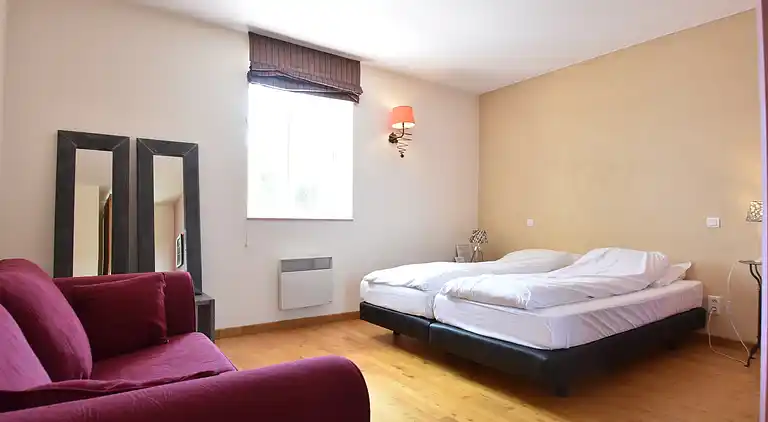 Manor house in La Chapelle-de-Guinchay