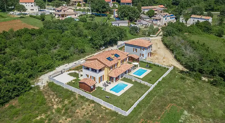 Villa i Šušnjići