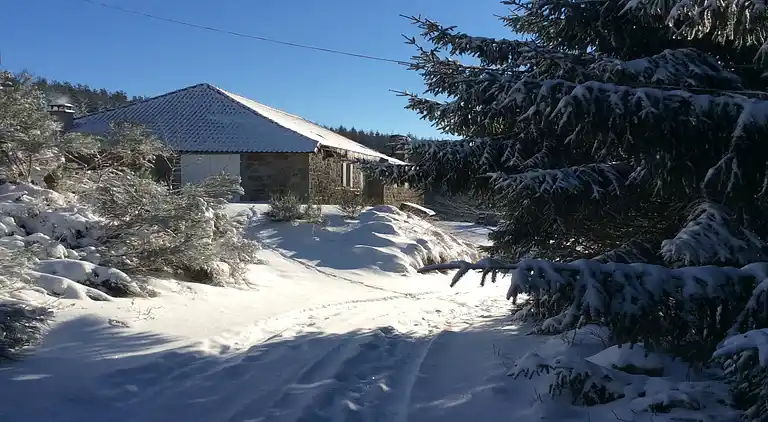 Farm house in Cros-de-Géorand
