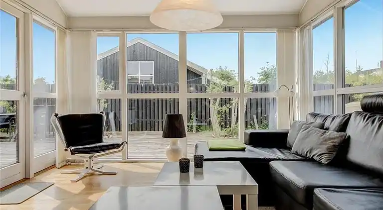 Sommerhus ved Øer Strand