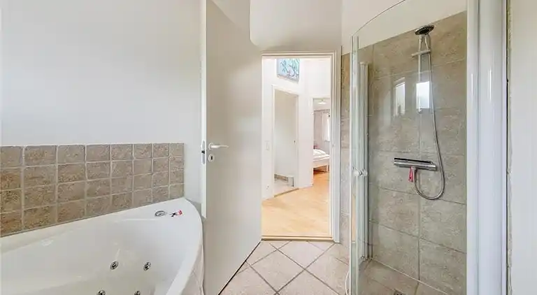 Sommerhus ved Øer Strand