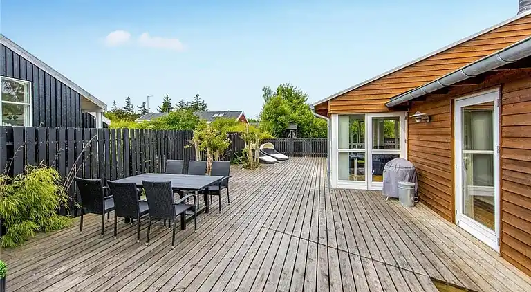 Sommerhus ved Øer Strand