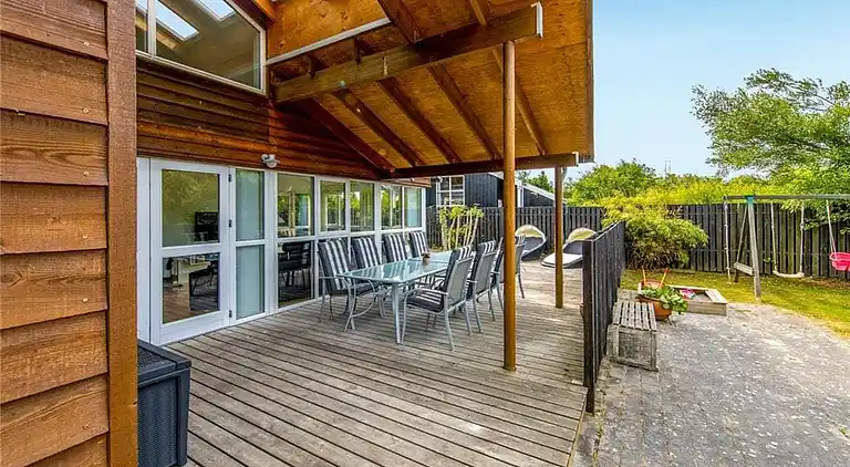 Sommerhus ved Øer Strand