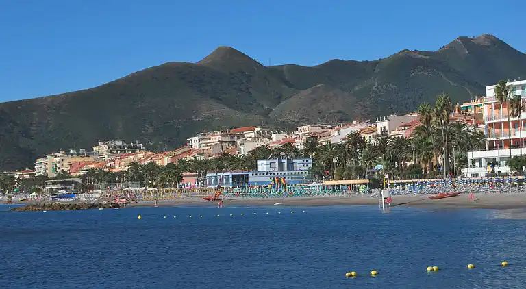 Ferielejlighed i Loano