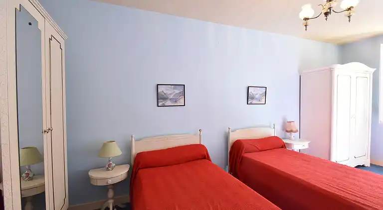 Holiday home in Cours-de-Pile