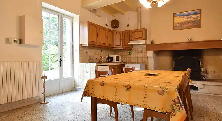 Holiday home in Cours-de-Pile