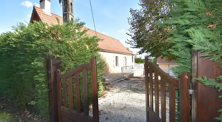 Holiday home in Cours-de-Pile