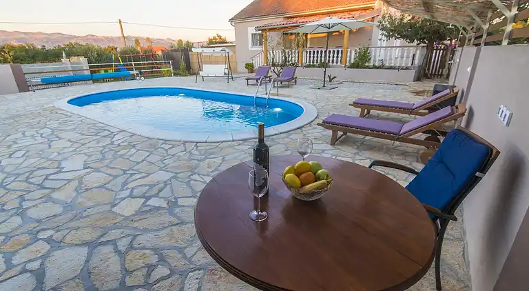 Holiday home in Islam Latinski