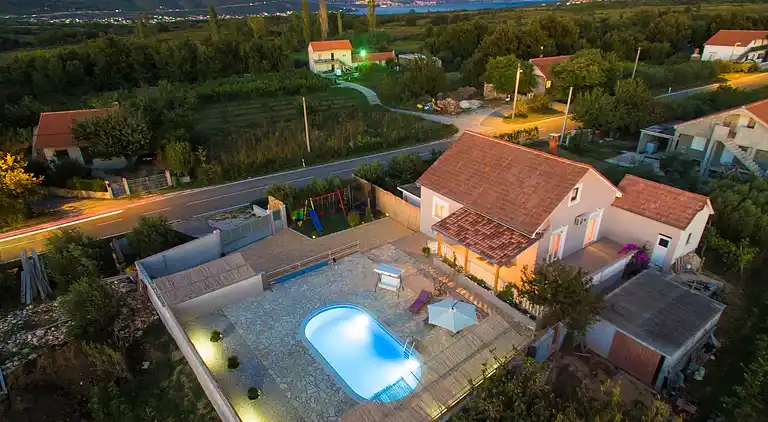 Holiday home in Islam Latinski