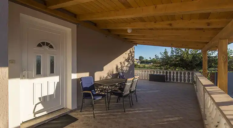 Holiday home in Islam Latinski