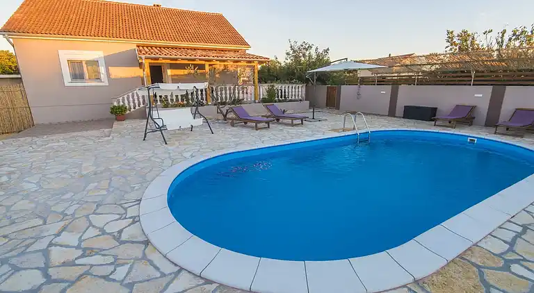 Holiday home in Islam Latinski