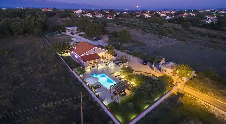 Holiday home in Poličnik