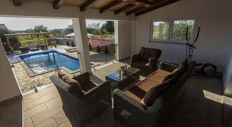 Holiday home in Poličnik